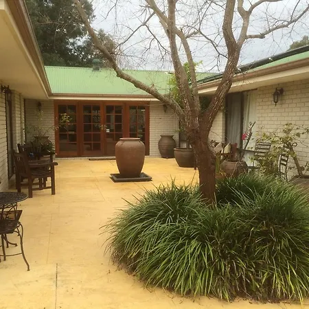 Nivalis Bed And Breakfast-2